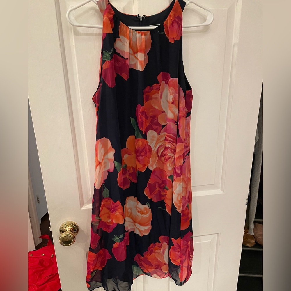 Sleeveless floral chiffon dress